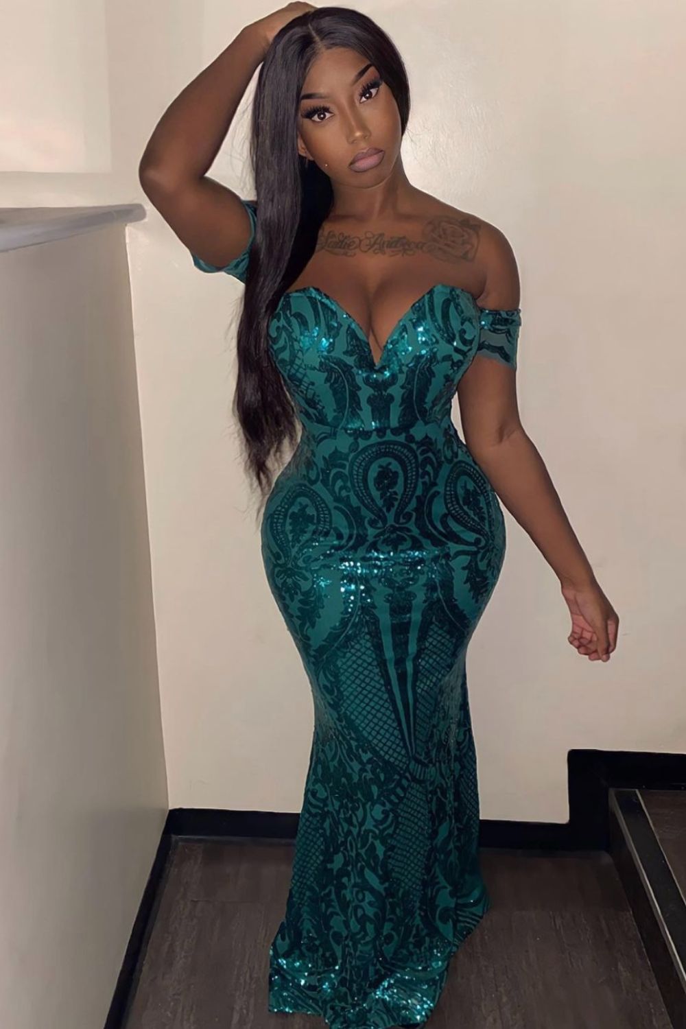 Lovestruck Emerald Green Luxe Sweetheart Off Shoulder Sequin Fishtail Nazz Collection Lovestruck Emerald Green Luxe Sweetheart Off Shoulder Sequin Fishtail Nazz Collection