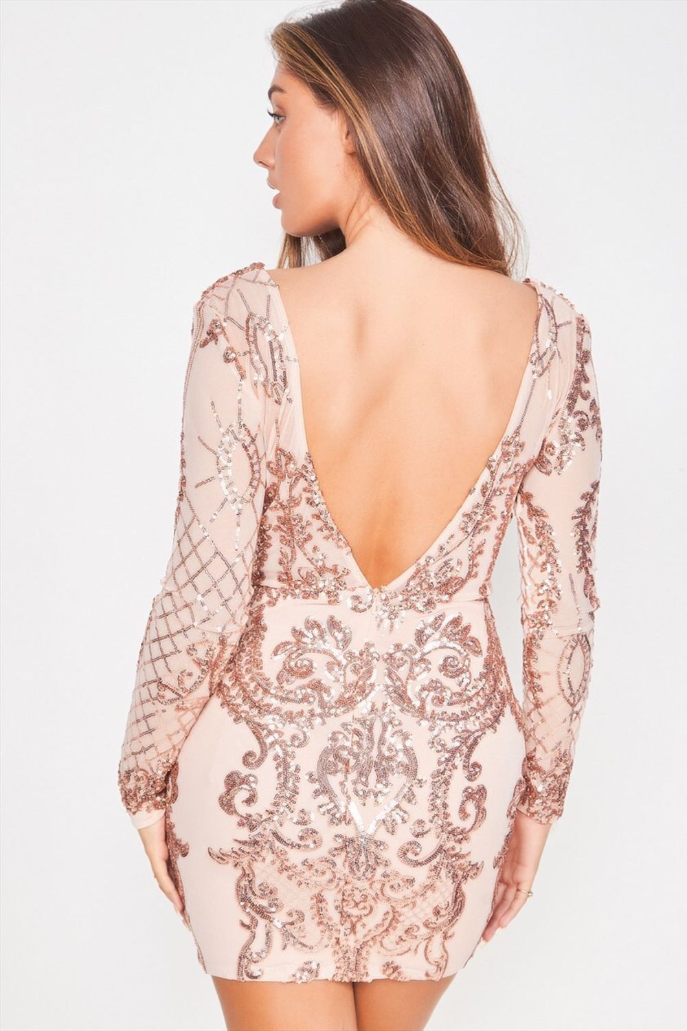 Gold plunge sequin sales long sleeve bodycon dress
