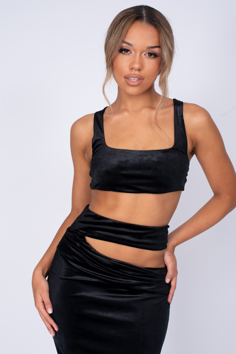Black Velvet Corset Top & Ruched Mini Skirt Two Piece Set – IRHAZ